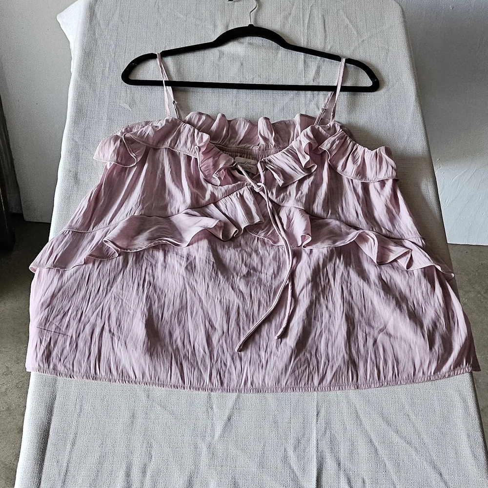 Universal Standard Light Pink Ruffle Camisole - Picture 3 of 9